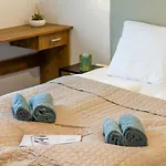 Apartment 2br Lakeside Haven W Ac By Nw *