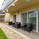 2br Lakeside Haven W Ac By Nw Apartment