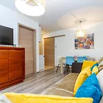 2br Lakeside Haven W Ac By Nw Apartment *