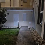 Apartment 2br Lakeside Haven W Ac By Nw Siofok