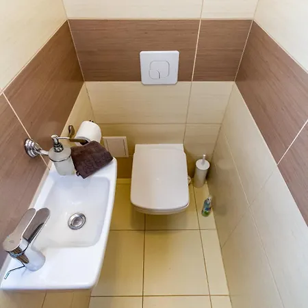 2br Lakeside Haven W Ac By Nw Daire *