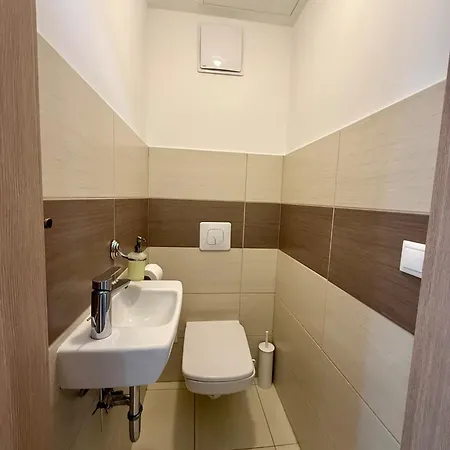 2br Lakeside Haven W Ac By Nw Siófok